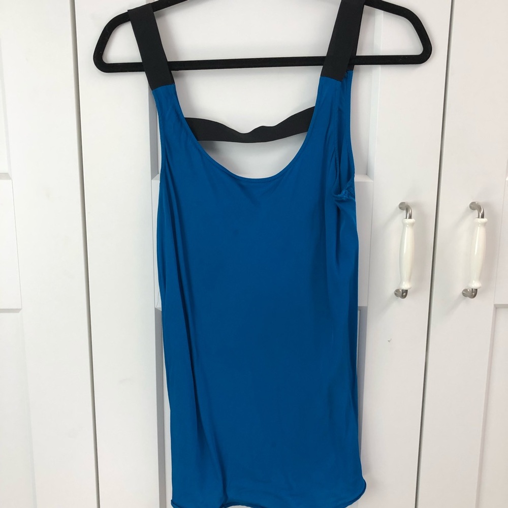 Theory blue tank